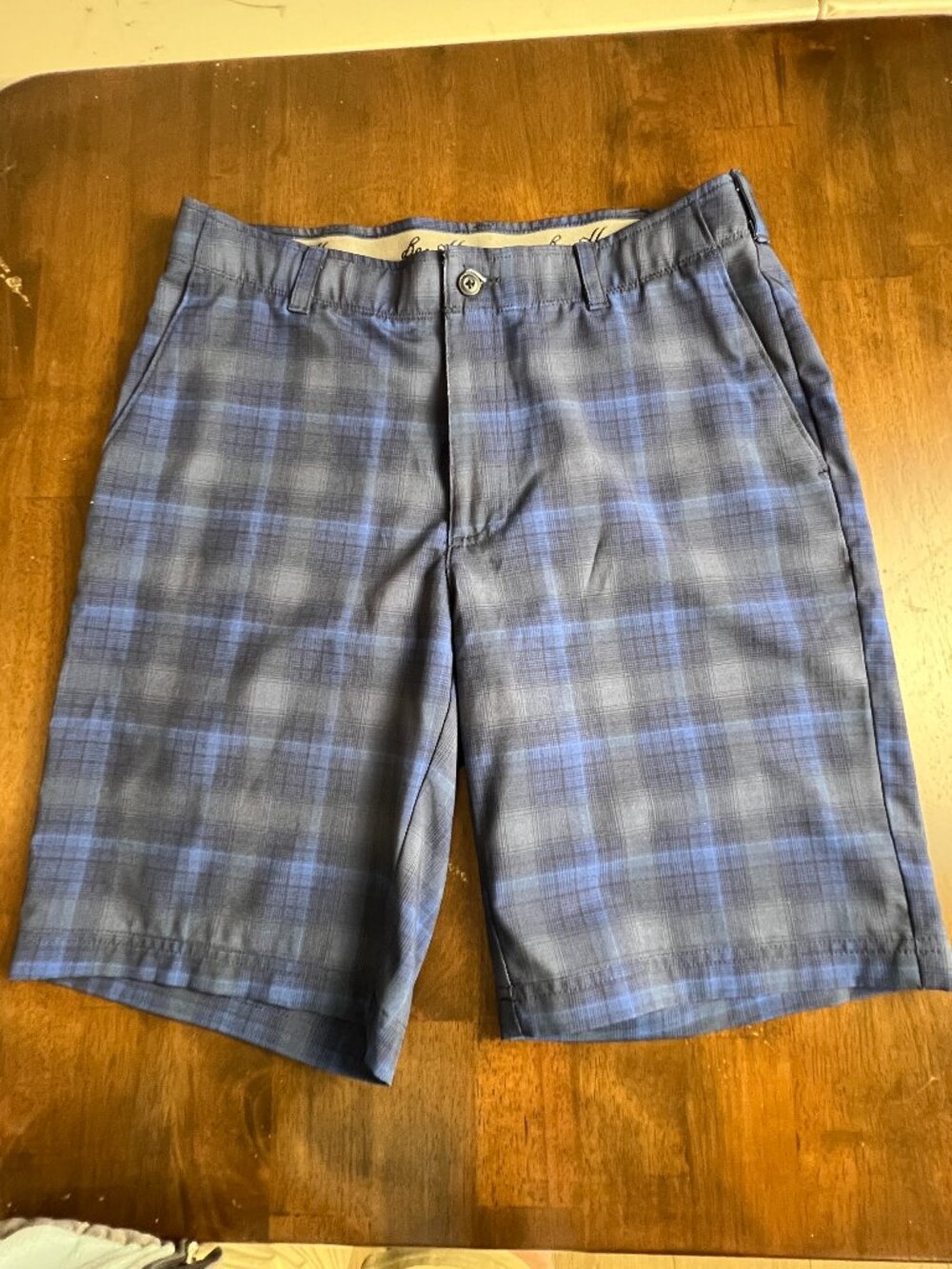 Ben Hogan Men's Blue Plaid Stretch Chino Golf Shorts Size 34 7" Inseam